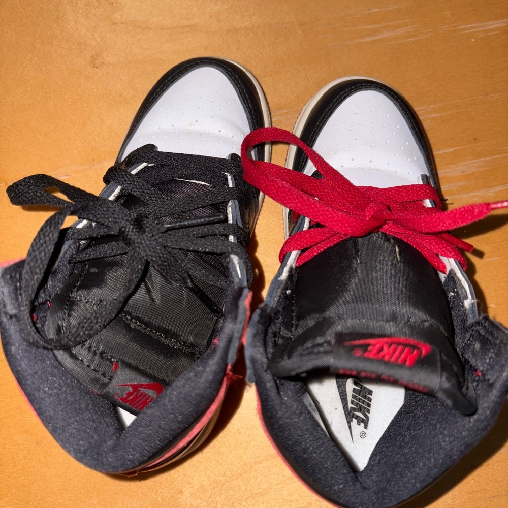 Nike Black and Red Low-Top Sneakers